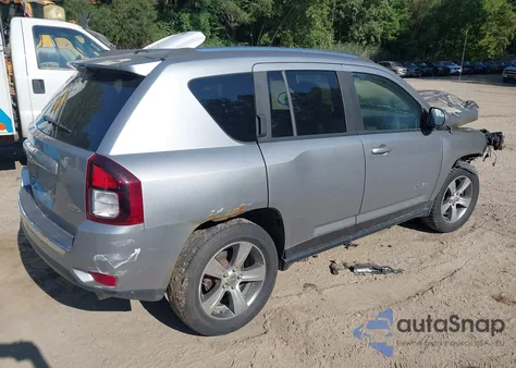 2017 Jeep Compass High Altitude 4X4 z USA, uszkodzony, nr VIN 1C4NJDEB4HD193097